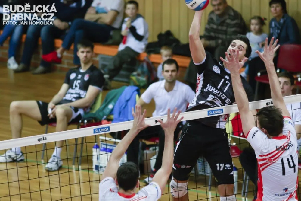 VK Jihostroj České Budějovice - VK ČEZ Karlovarsko 3:1