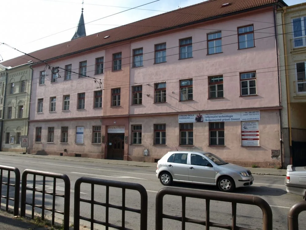 Střední škola informatiky a právních studií v Českých Budějovicích