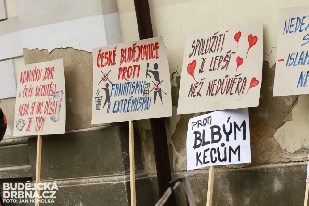 V Budějcích protestovali proti islámu