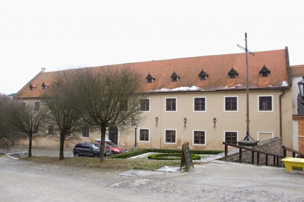 Sloupová síň před renovací