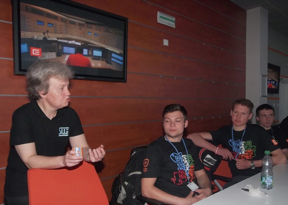 Poslední den Jaderné maturity se studenty diskutovala i předsedkyně SÚJB Dana Drabová