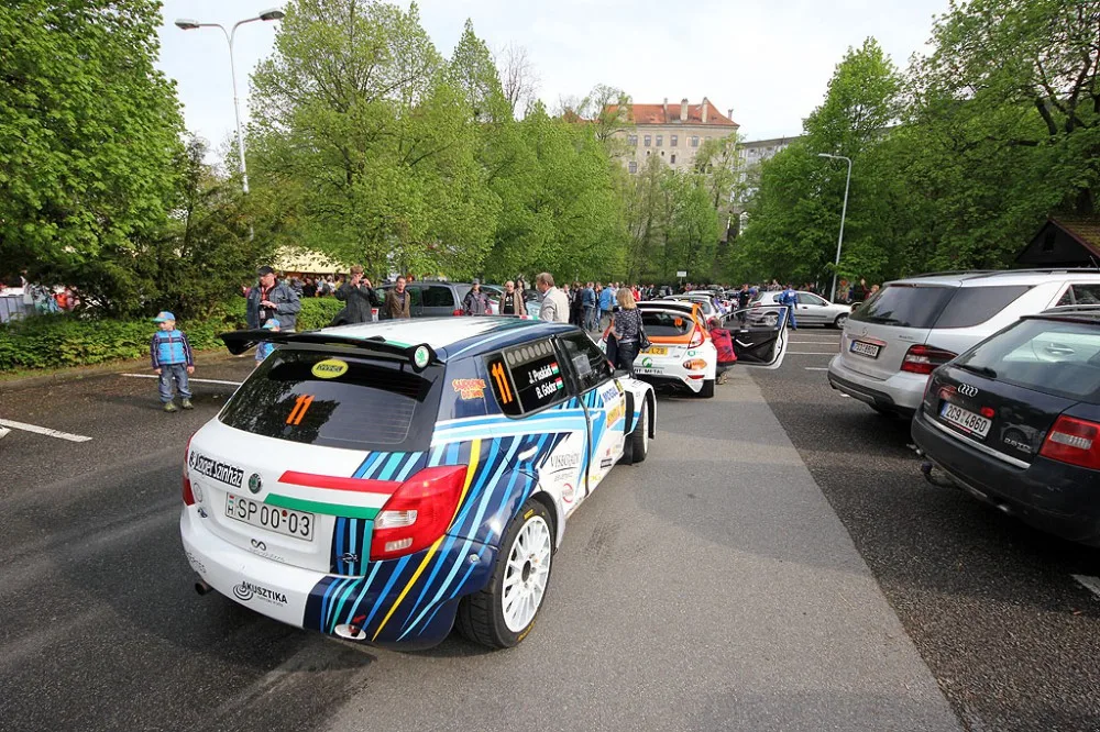 Rallye Český Krumlov 2014 pod českokrumlovským zámkem