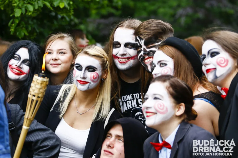 Průvod Budějovického Majálesu 2015