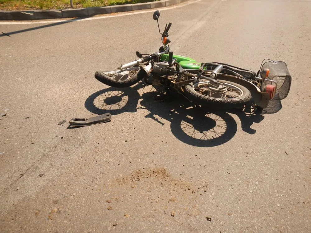 Páteční nehody motorkářů.