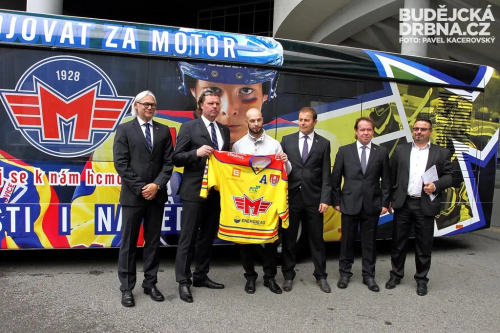 Motoráci představili dres, který budou hráči oblékat v nové sezoně