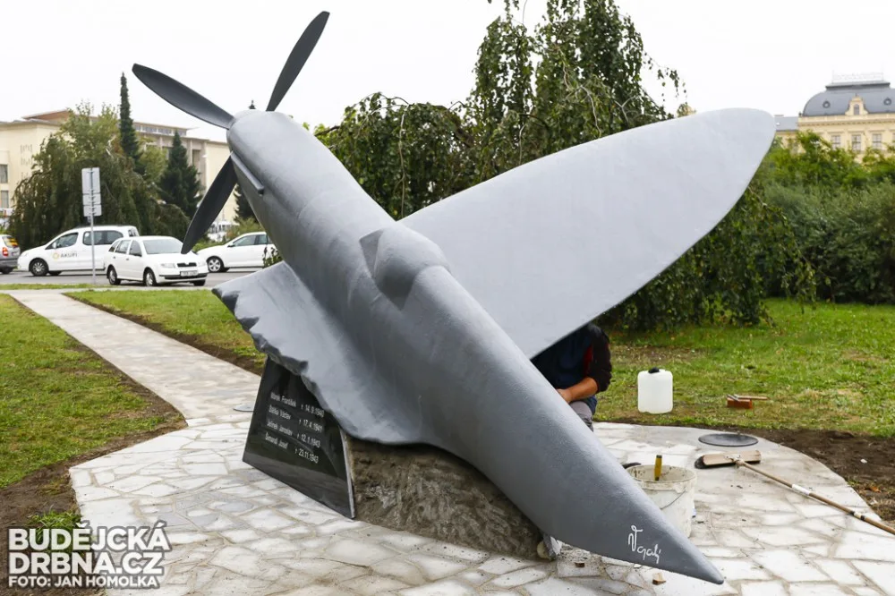 Památník budějckým letcům Royal Air Force