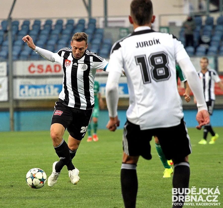 Oba střelci Dynama - Jan Šimák a Milan Jurdík
