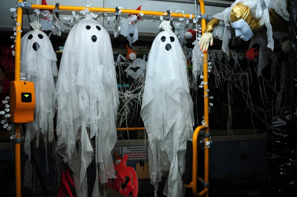 Halloweenský autobus