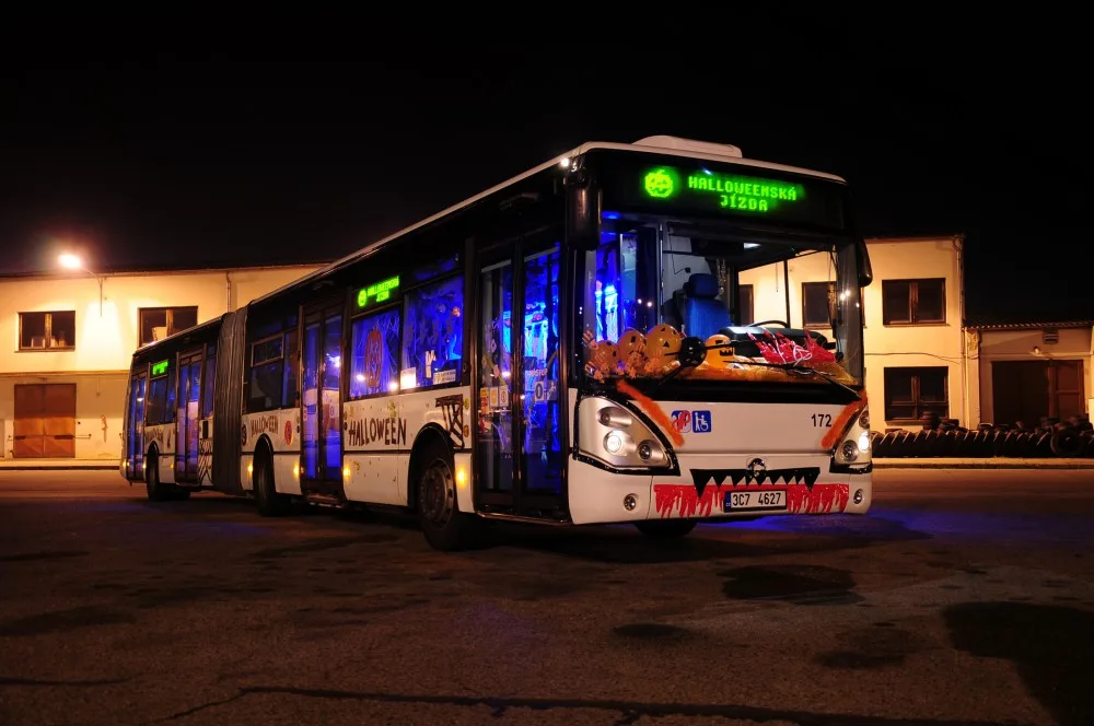 Halloweenský autobus