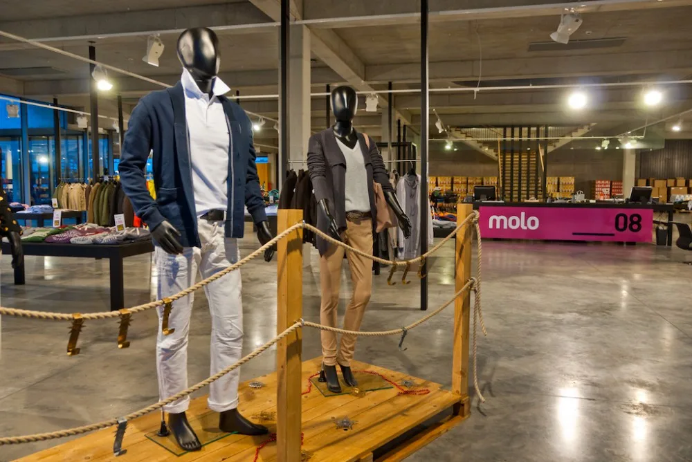 MOLO 08