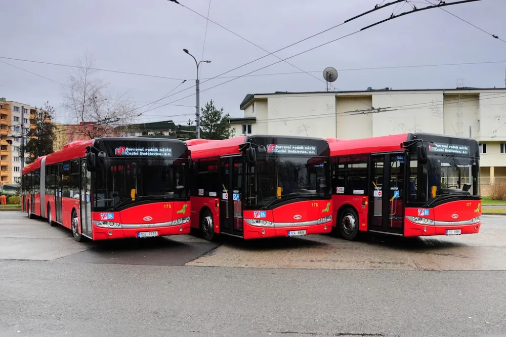 Nové velkokapacitní autobusy
