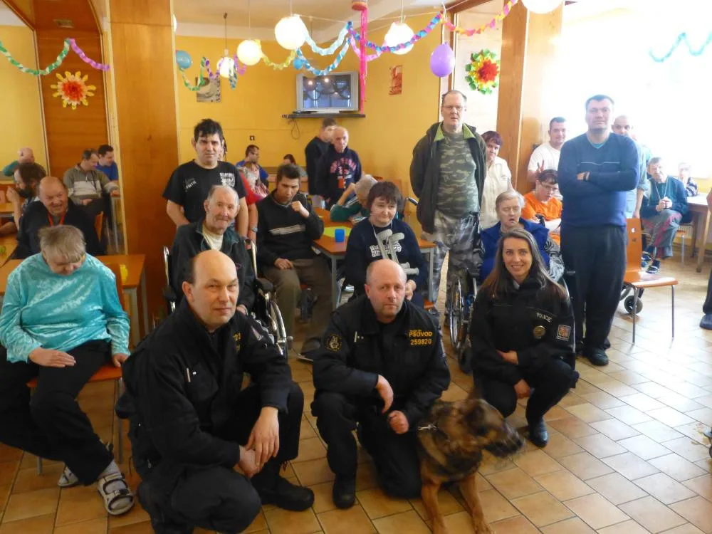 Návštěva policistů v domě Sociální pohoda