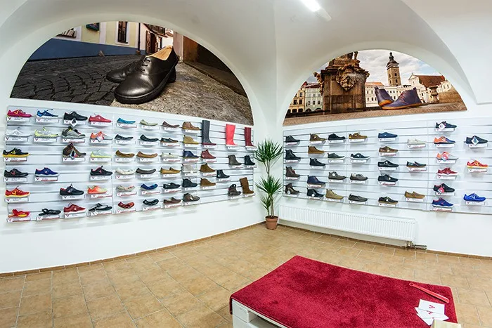 Vivobarefoot