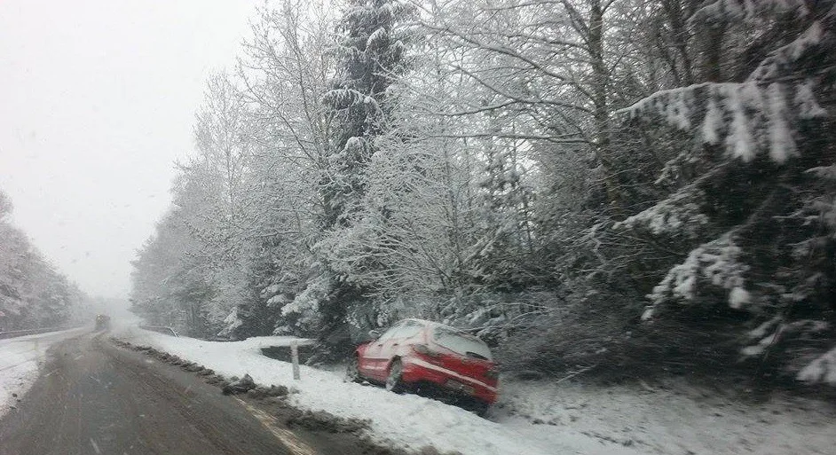 U Boršova uzavřela silnici hromadná nehoda.