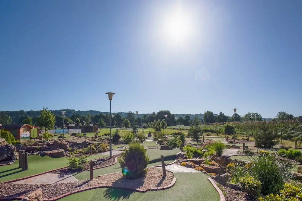 Sportovně relaxační areál v Hluboké nad Vltavou
