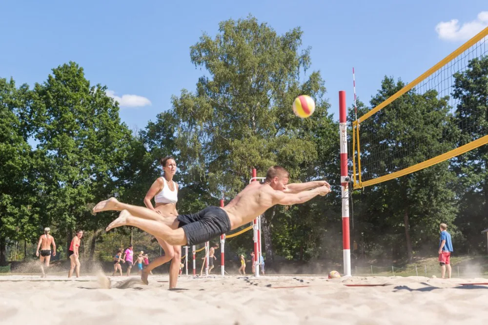 Sportovně relaxační areál v Hluboké nad Vltavou
