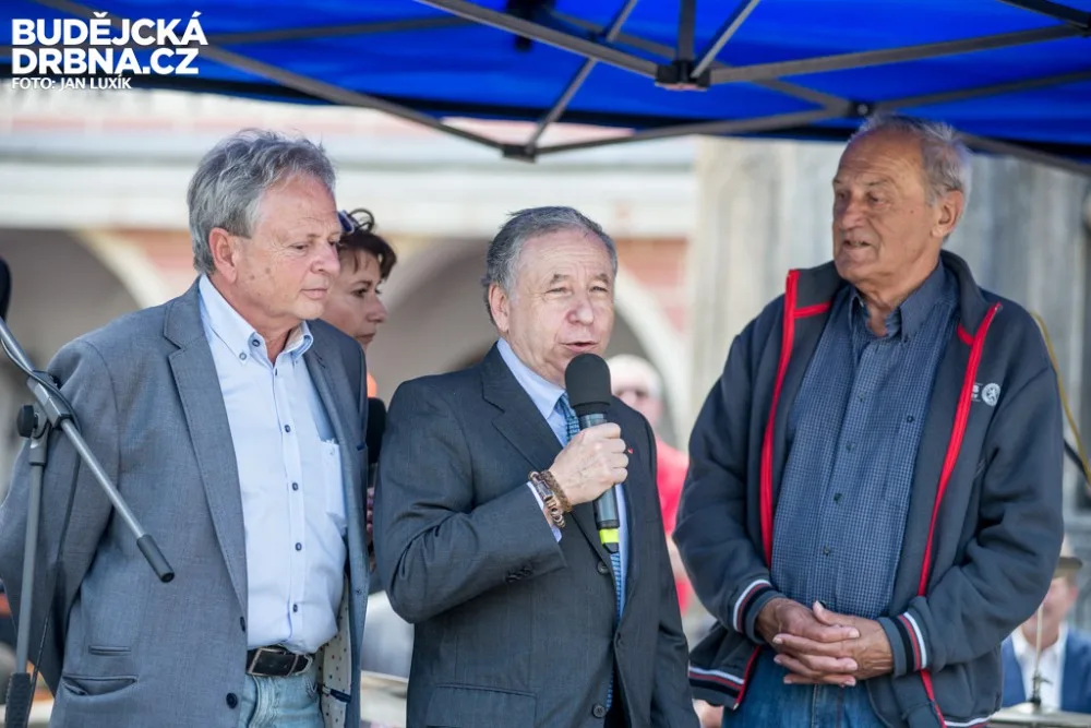 Prezident mezinárodní automobilové federace Jean Todt odstartoval 5. ročník New Energies Rallye