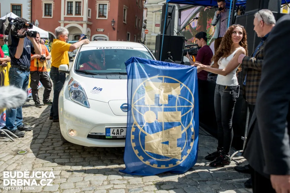 Prezident mezinárodní automobilové federace Jean Todt odstartoval 5. ročník New Energies Rallye