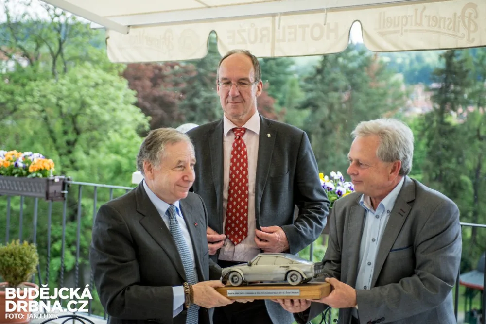 Prezident mezinárodní automobilové federace Jean Todt odstartoval 5. ročník New Energies Rallye