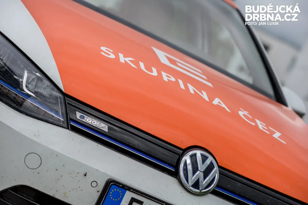 Volkswagen e-Golf při předání u Jaderné elektrárny Temelín