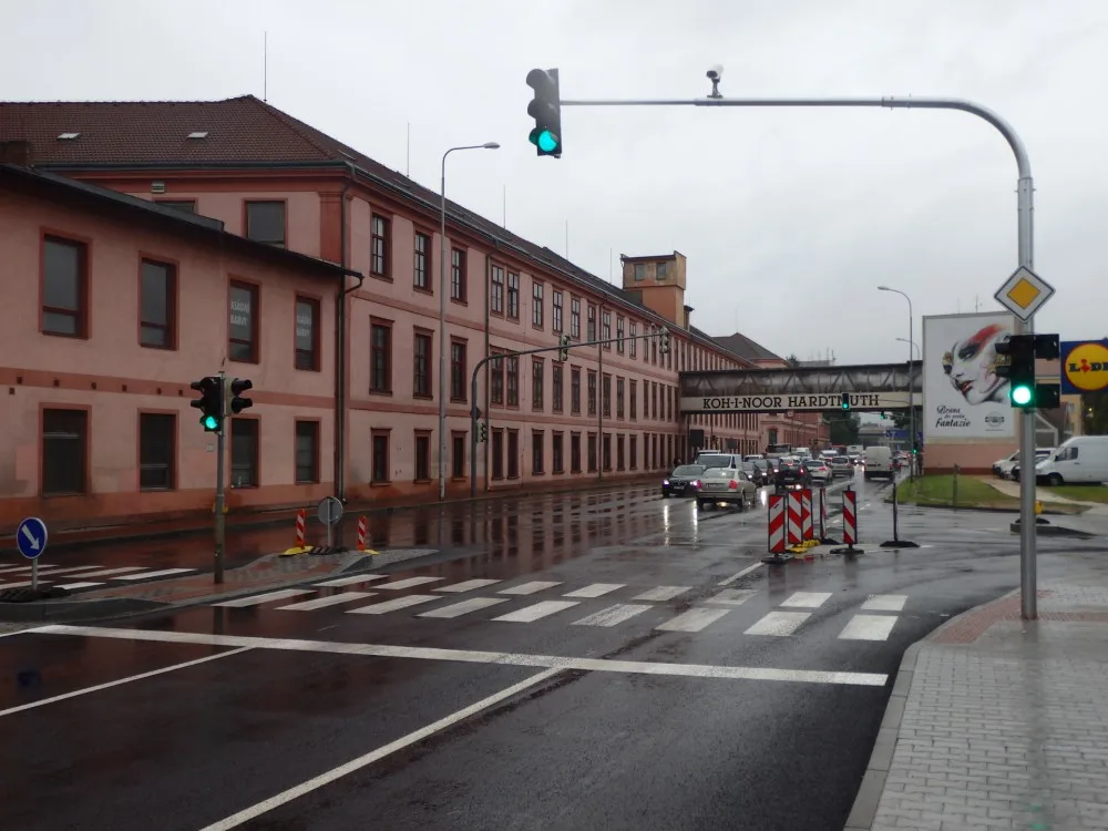Křižovatka ulic Mánesova a Boženy Němcové