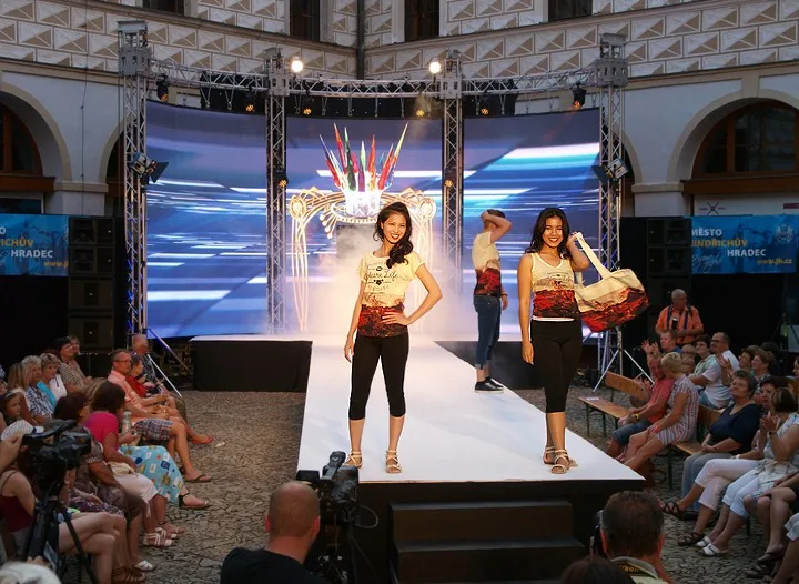 Miss &amp; Mister Deaf World loni v Jindřichově Hradci