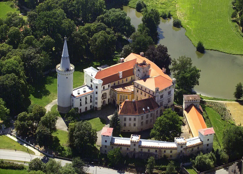 Zámek Bor
