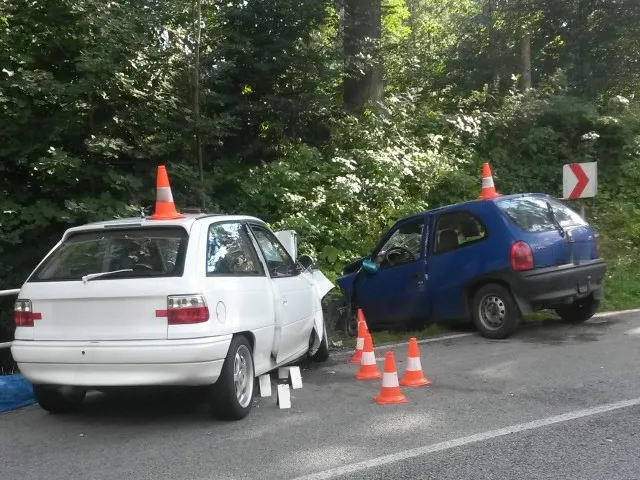 Střet aut za Prachaticemi