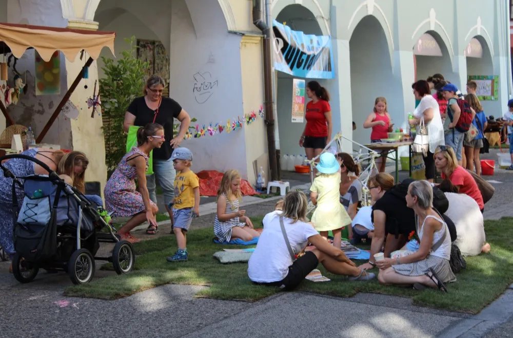 Festival Město lidem, lidé městu zaplnil ulice a vdechl Budějcům život