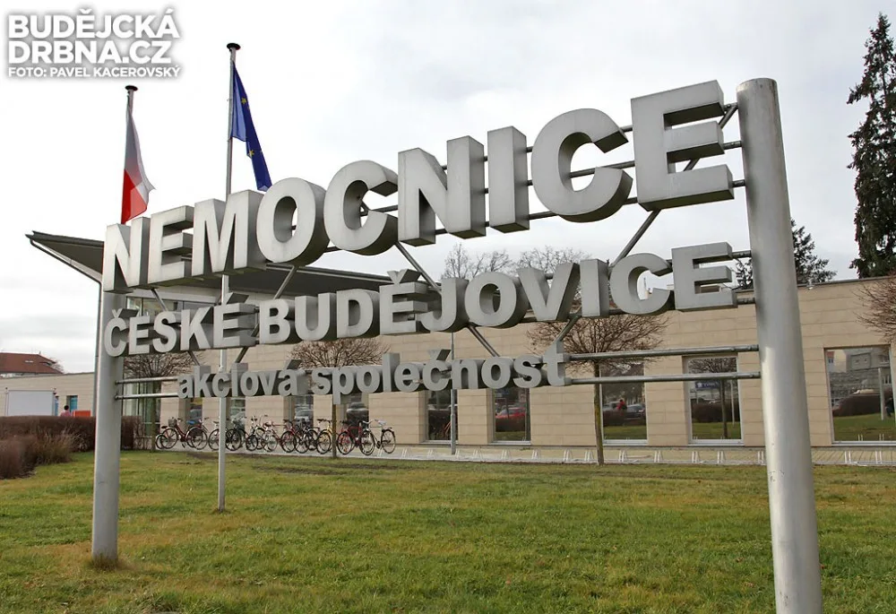 Nemocnice rozšiřuje parkoviště pro veřejnost