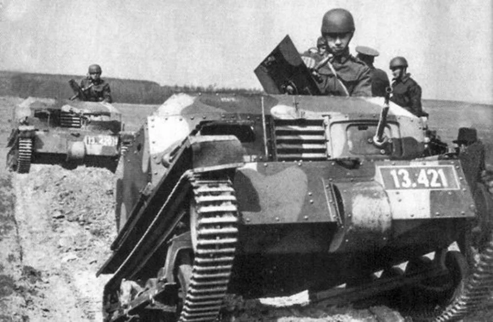 Tančík vz. 33. Uhlíkův oddíl disponoval třemi kusy