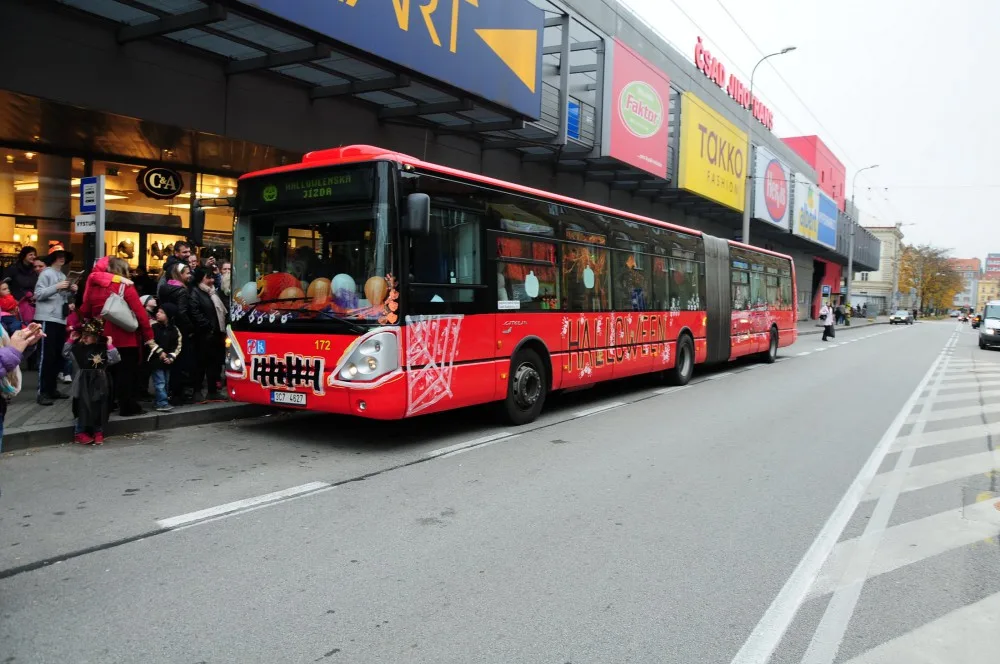 Strašidelný autobus