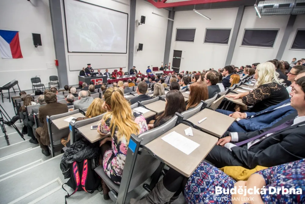 VŠTE mění statut. Bude univerzitou a vytvoří fakulty