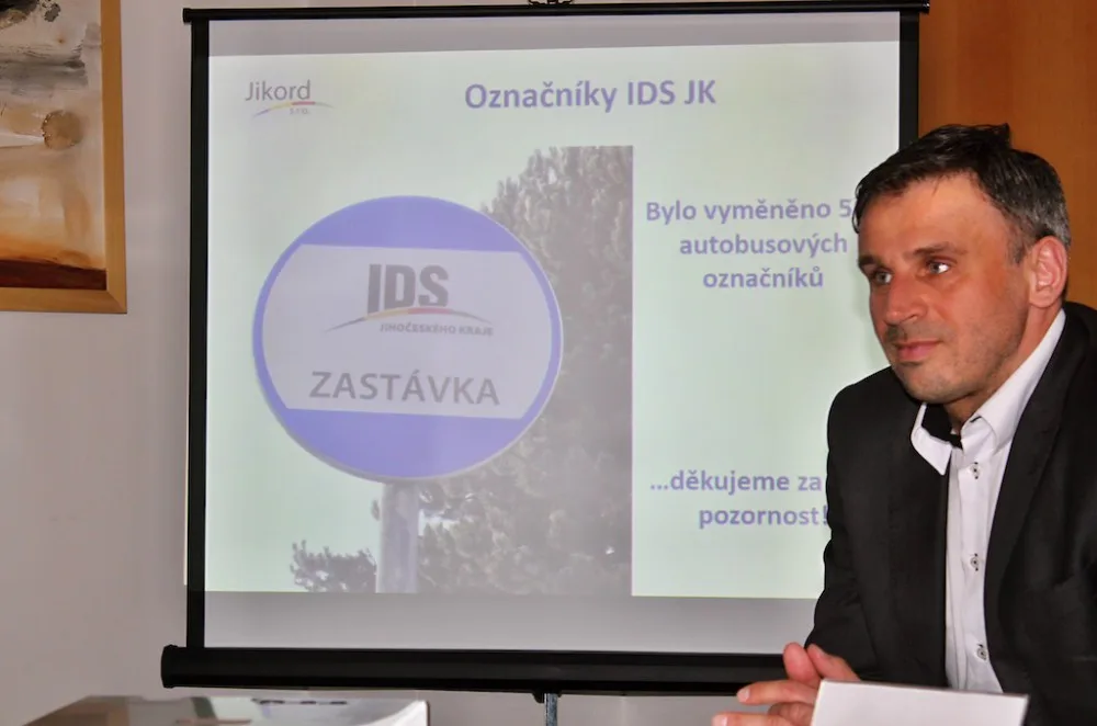 Jiří Zimola při prezentaci IDS JK