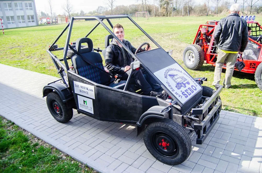Milan Vrábel navrhl a zkonstruoval terénní vozidlo.