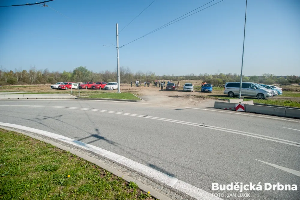 Zahájení stavby propojení dvou největších sídlišť v Českých Budějovicích, Máje a Vltavy.