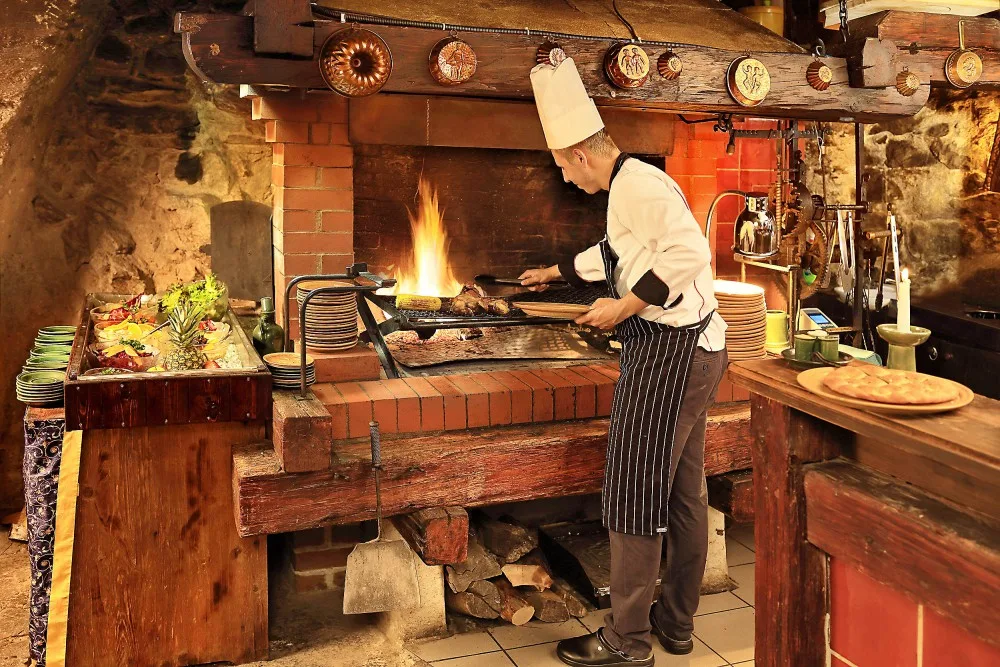 Hotel Old Inn - Grill Restaurant Katakomby.