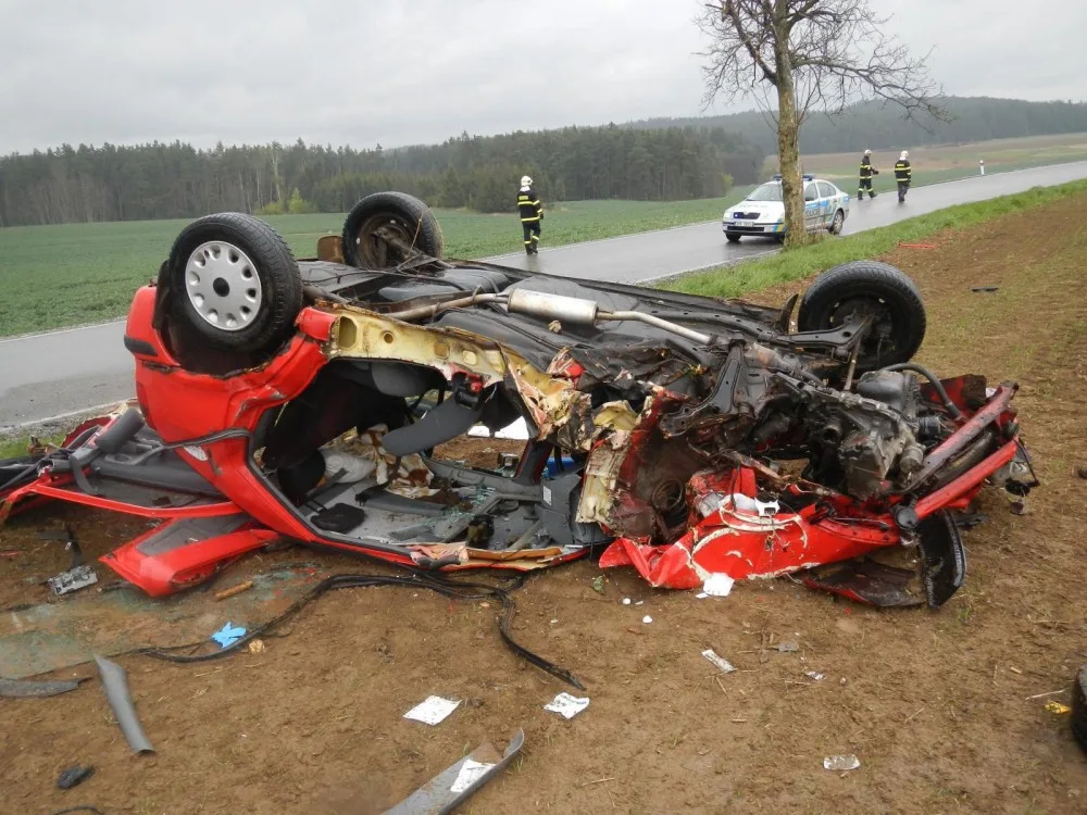 Dopravní nehoda ve Chvaletíně na Jindřichohradecku.