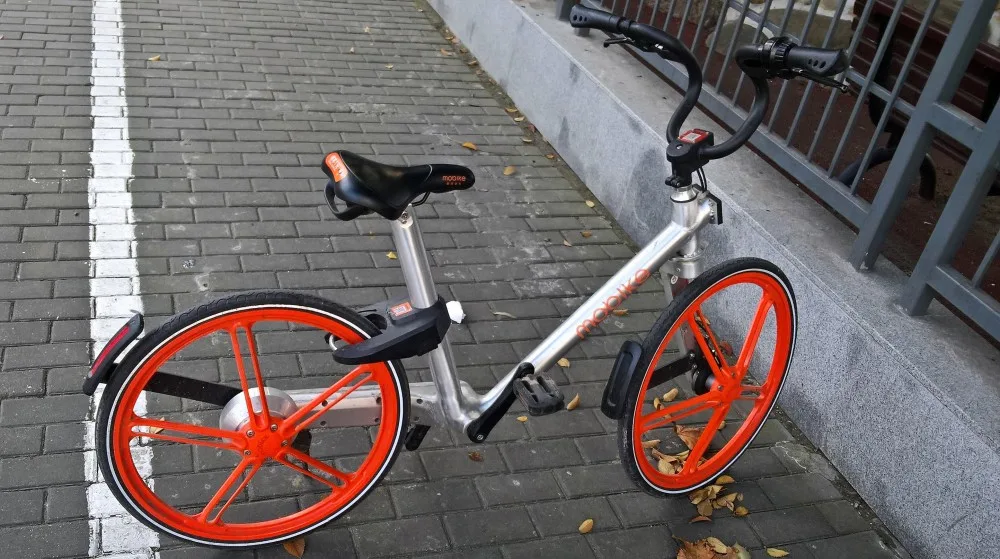 Novější kola v půjčovnách jsou navržena tak, aby byla prakticky nerozbitná. Nejprogresivnější je firma Mobike, která na svých kolech využívá jednoosou vidlici, a to jak na předním, tak i na zadním kole.