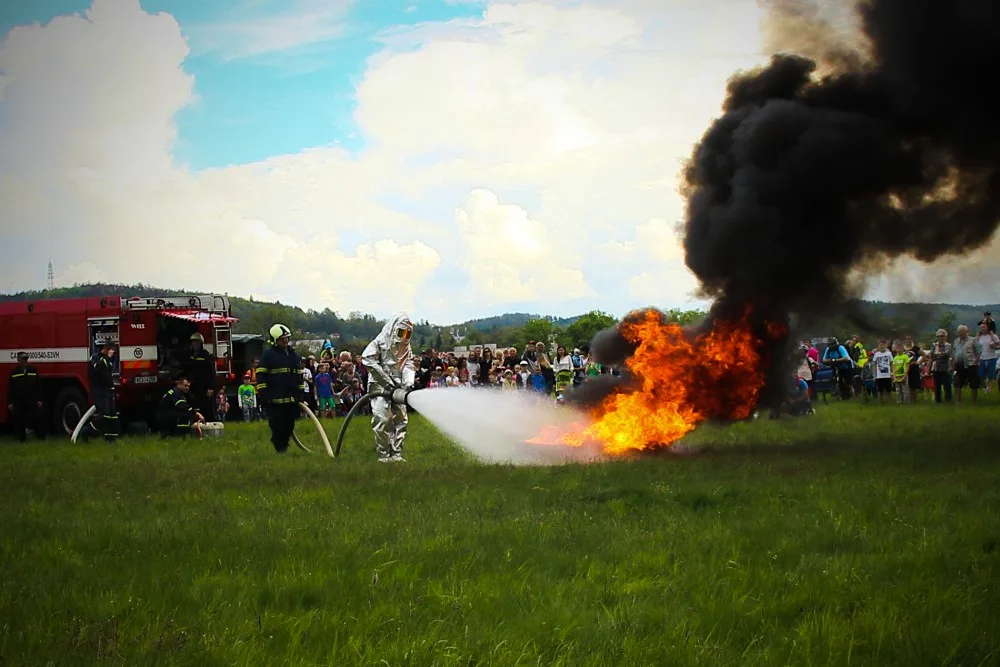 Den s 25. protiletadlovým raketovým plukem.