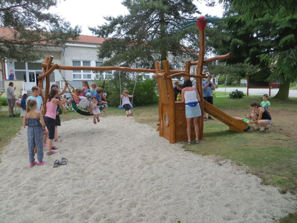 I houpačku místní děti pořádně prověřily