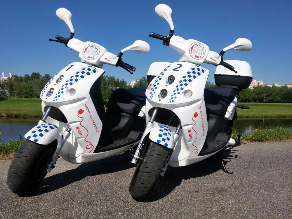 Elektroskútry se u českobudějovické městské policie osvědčily.