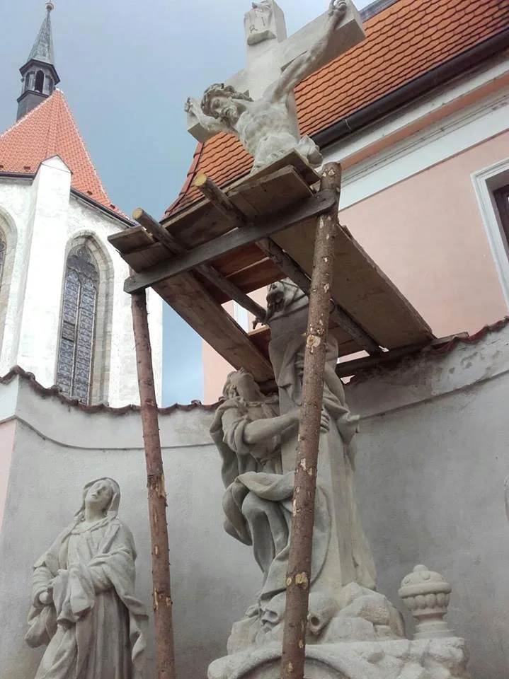 Oprava sousouší Kalvárie