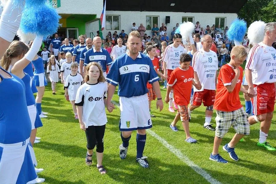 Sportovní odpoledne ve Strunkovicích.