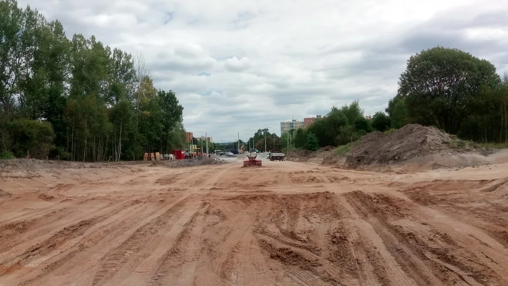 Křižovatka českobudějovických ulic Husova a Strakonická.