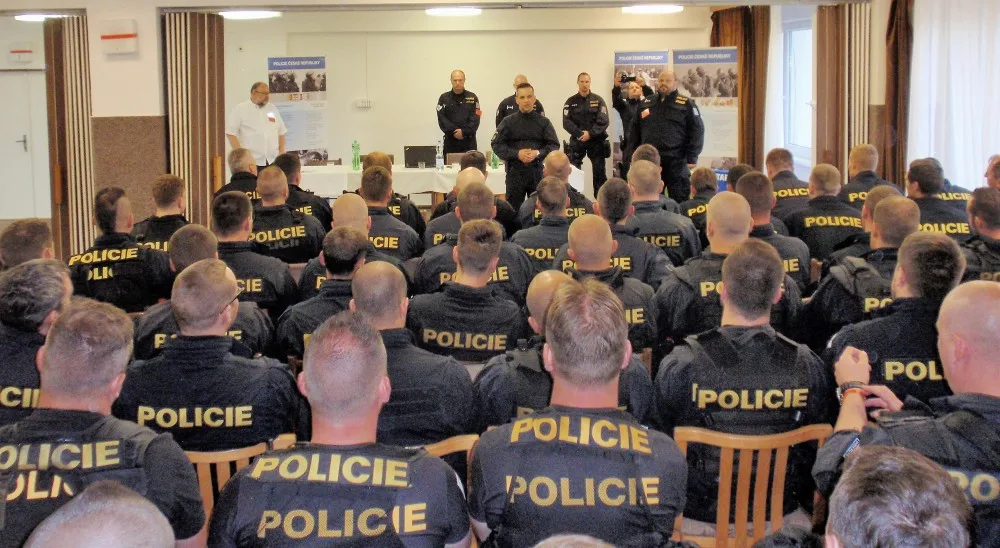 Součinnostní cvičení a soutěž policejních hlídek a posádek urgentní zdravotnické pomoci s mezinárodní účastí Rallye Rejvíz 2017.