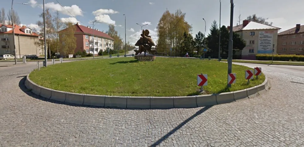 Kruhový objezd v Třeboni