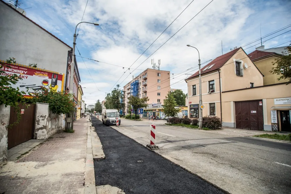 Oprava vodovodního řadu na Lidické třídě.
