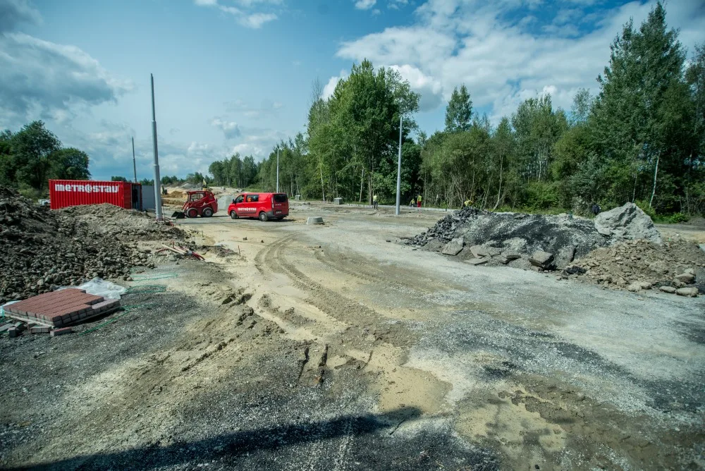 Stavba propojky sídlišť Vltava a Máj.