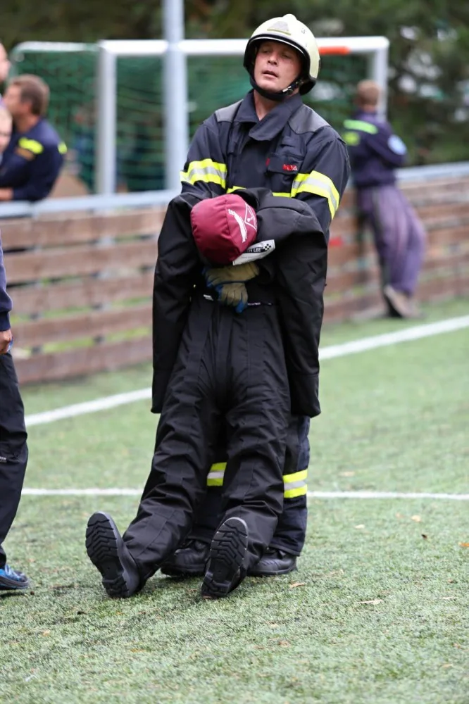 hočeští profesionální a dobrovolní hasiči bojovali v disciplínách TFA